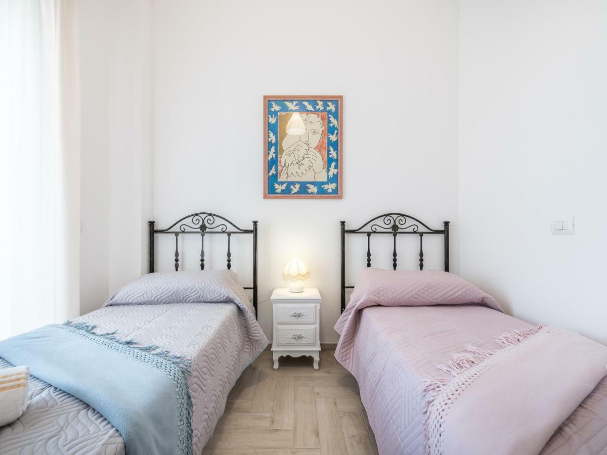 Casa Bear Apartment Cagliari Bagian luar foto