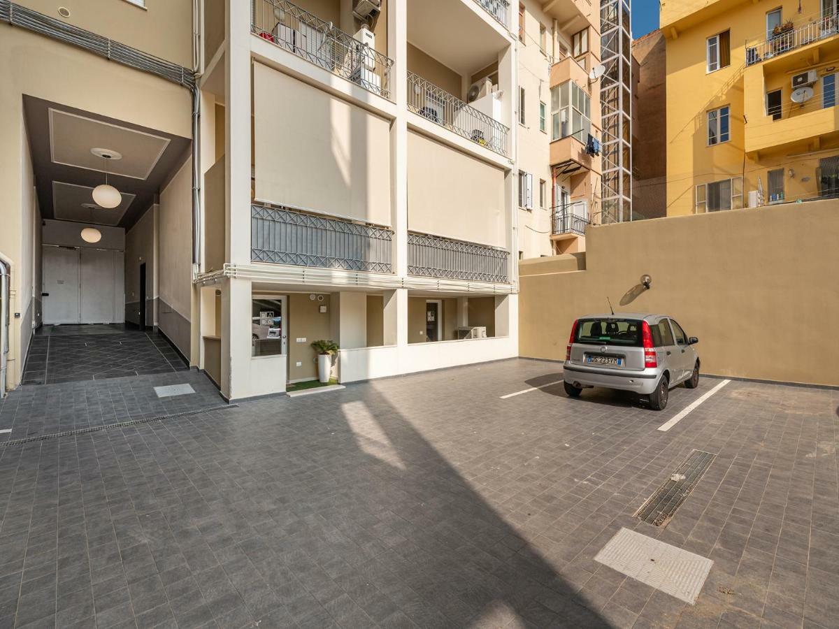 Casa Bear Apartment Cagliari Bagian luar foto